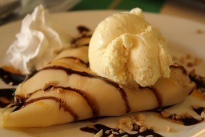 ice-cream-crepe-218792_640.jpg