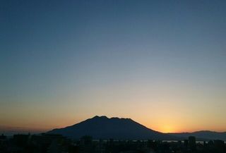 before sunrise sakurajima 20151020  1445306723430.jpg