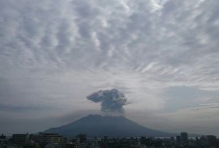 eruption sakurajima 20150225 1424829449260.jpg