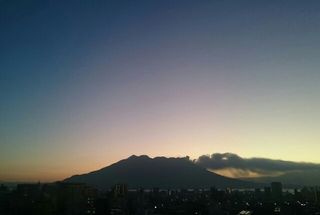 eruption smoke sakurajima 20150107 1420582519013.jpg