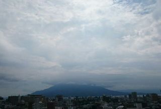 gray world again sakurajima 20150723 1437612209268.jpg