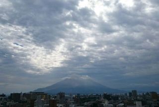 misty sakurajima 20150523 1432338796247.jpg