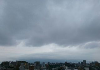 rain cloud sakurajima 20150531 1433034092660.jpg