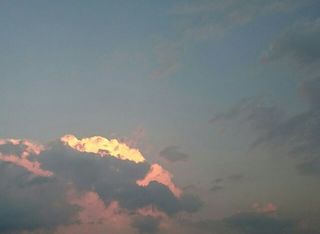 shining cloud in the evening 20150908 1441705158914.jpg