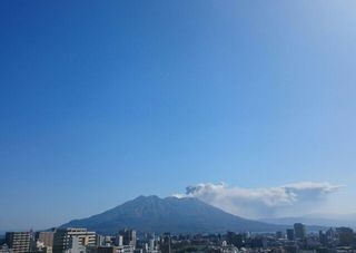 sunshine in wintertime sakurajima 20150214 1423879457284.jpg