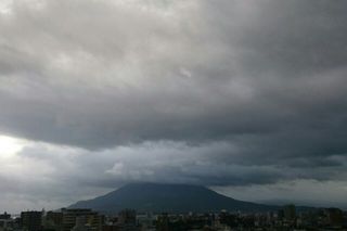 whaiter blue gray cloud sakurajima 20150726 1437865500405.jpg