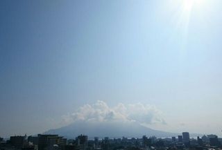 white cloud sakurajima 20150920 1442713156706.jpg