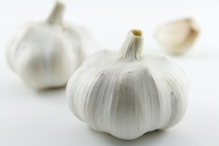 garlic-2984093_1920.jpg