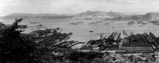 1280px-Kure_Naval_Arsenal_Panorama_in_Japan_October_1945.jpg