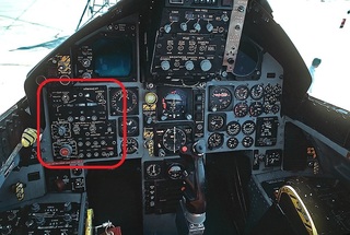 F-15_Eagle_Cockpit.jpg