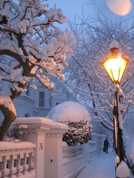 Snowy Night, London.jpg