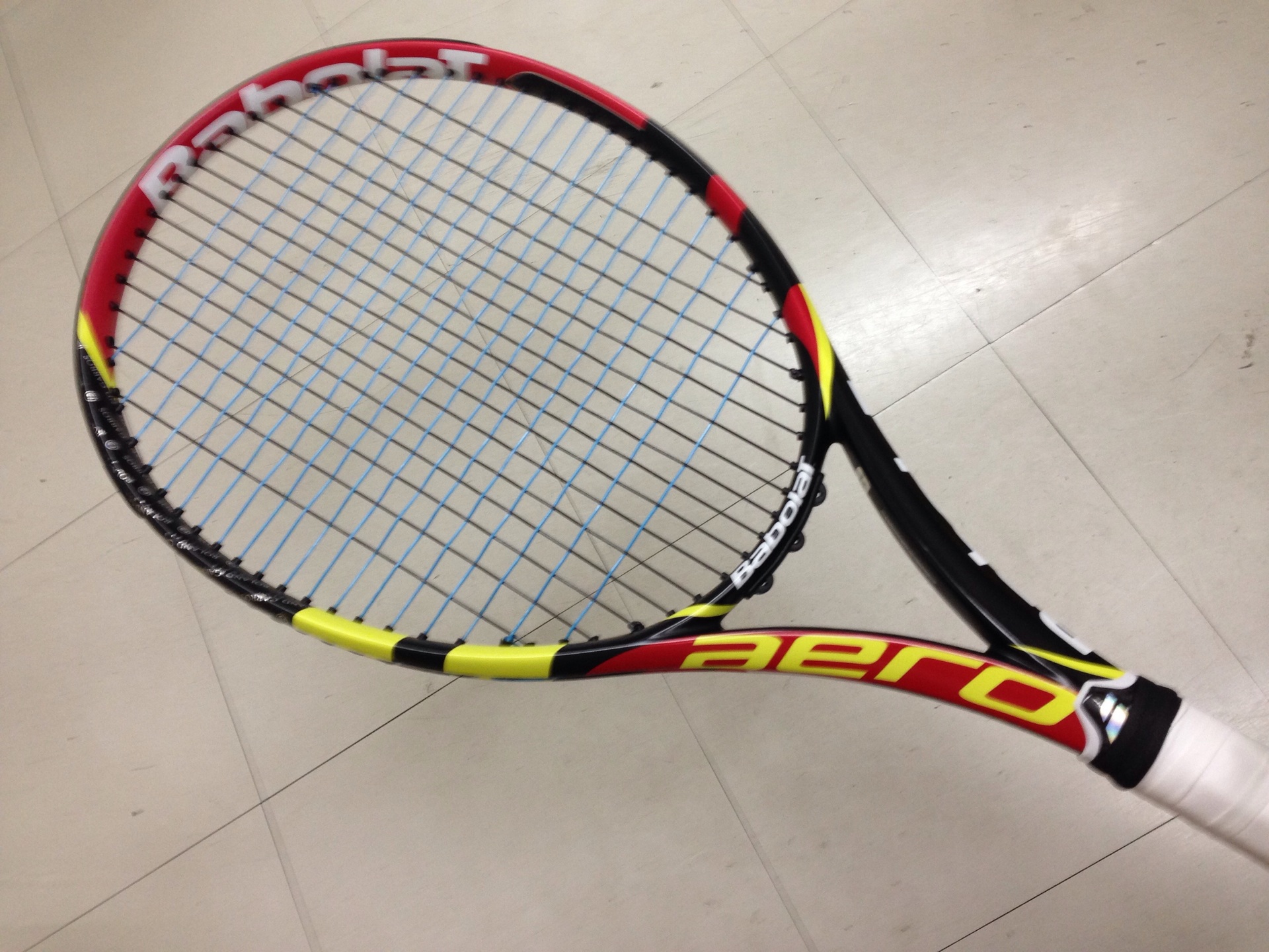 Babolat アエロプロドライブ テニスラケット