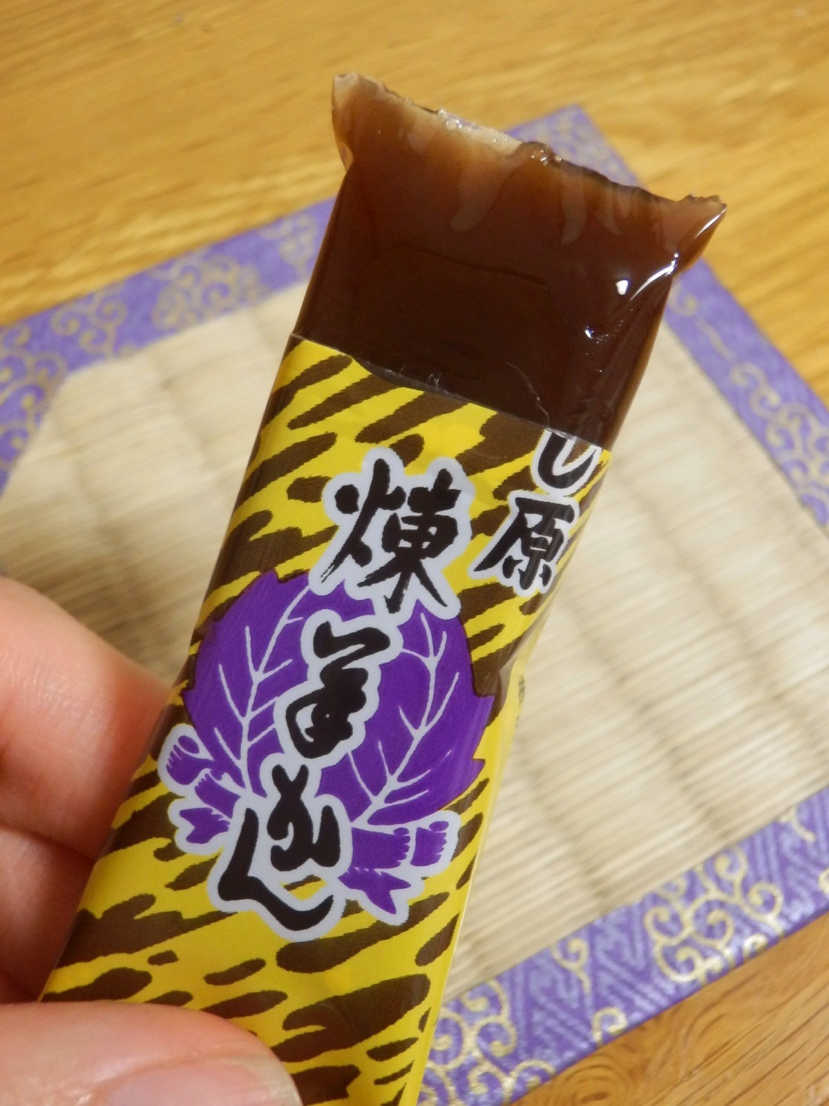 無添加のお菓子、発掘隊！: 口寂しい時にペロッと「かし原 本煉羊かん」！！