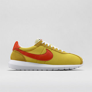 NIKE-ROSHE-LD-1000-SP-709657_781_A_PREM.jpg