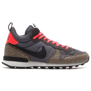 NIKE INTERNATIONALIST MID PRM-2.jpg