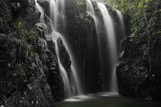 waterfalls-5645361_640.jpg