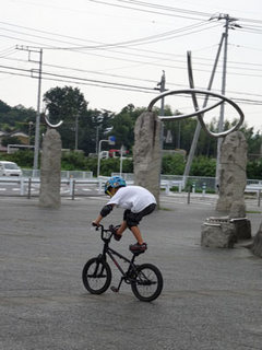 0813bmx3.jpg