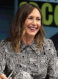 FEt@[~K200px-Vera_Farmiga_by_Gage_Skidmore.jpg