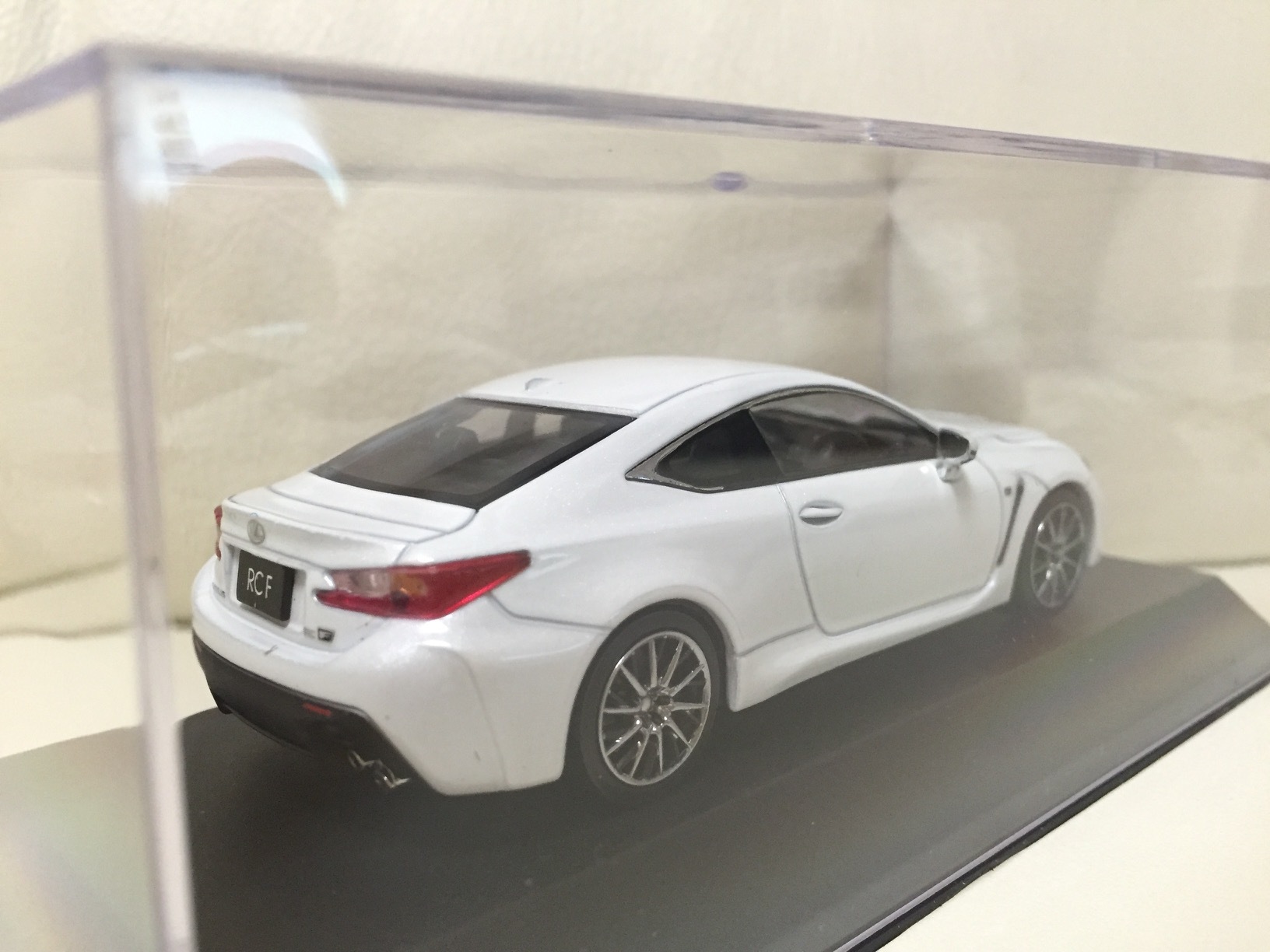 のんびり なまけにっき: 京商製 LEXUS RCF ミニカーがようやく届きました！