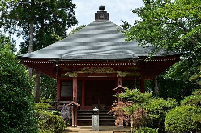 1280px-Yakushido_Hall_of_Sairen-ji_Temple_in_Namegata_city,IBARAKI,Japan.jpg