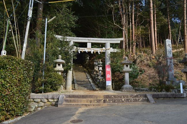 1920px-Omura-jinja_(Iga)_ichinotorii.jpeg