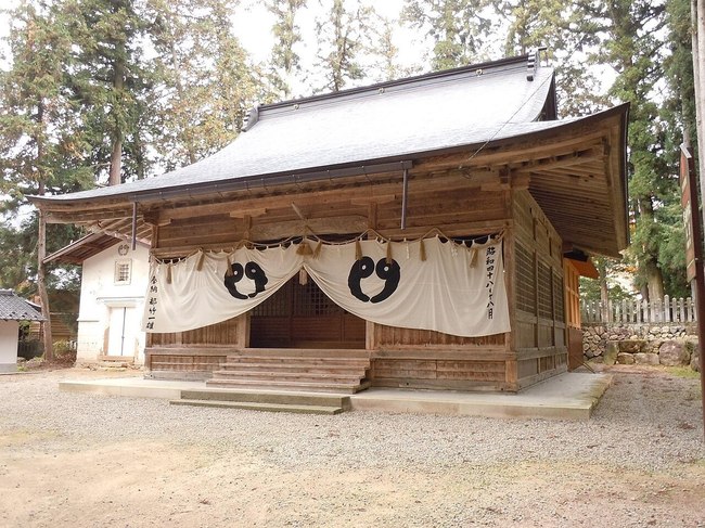 Araki-jinja_Haiden.Hida_Kokufu_Hida_Takayama.jpg