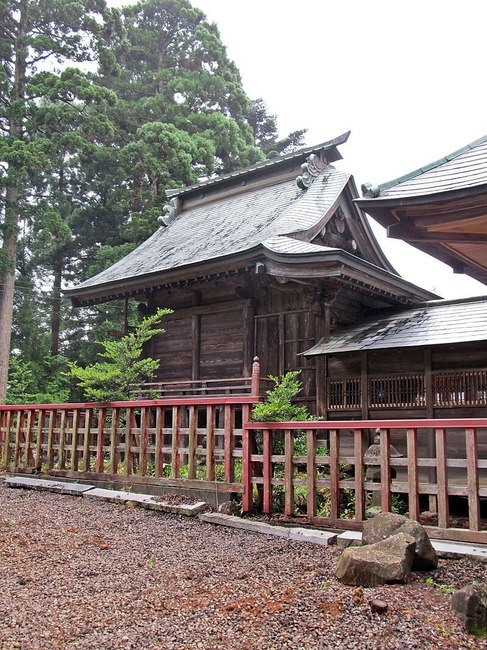 Honden_of_Kumano_Nachi-jinja_shrine.JPG