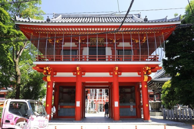 Houshou-in_Temple_Nioumon,_Osu_Naka_Ward_Nagoya_2022.jpg