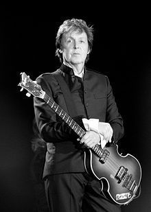 220px-Paul_McCartney_black_and_white_2010.jpg