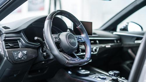 09_abt_rs4-r_interior.jpg