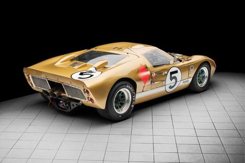 1966-ford-gt40_1.jpg