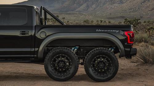 6x6_hennessey_velociraptor-09.jpg