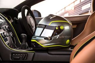 vantage-amr_accessories_04.jpg