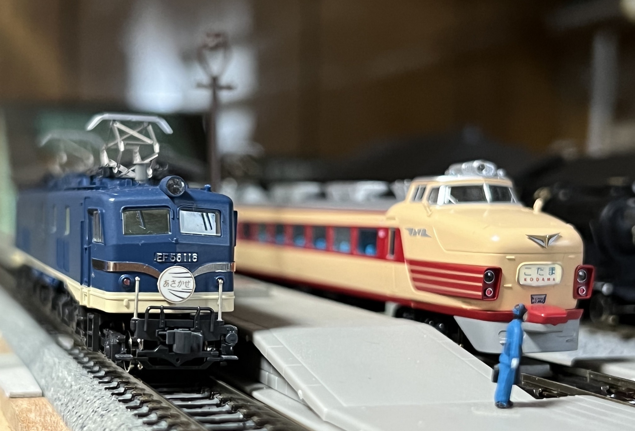 HOゲージ EF61 電気機関車 【あさかぜ】 - 鉄道模型