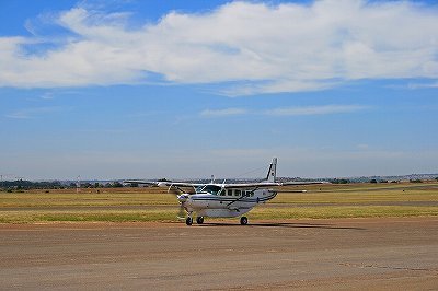 s-cessna-caravan-aircraft-2481537_960_720.jpg