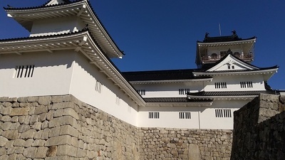 Castletower&Stonewall-Toyama.JPG