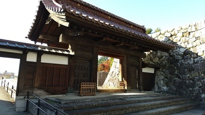 Cultural-property-gate-Toymajo.JPG