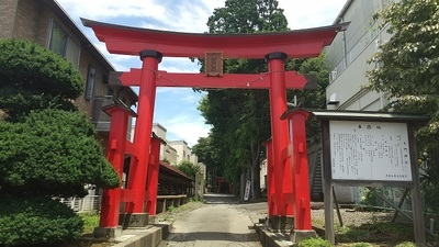 Daimon-Shrine-Gate.JPG