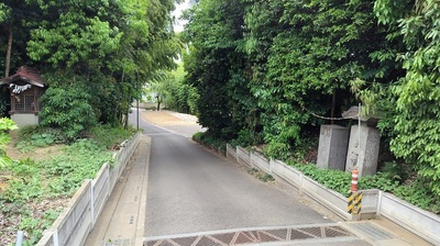 Daiyama-Old-Road-Near-Castle.JPG