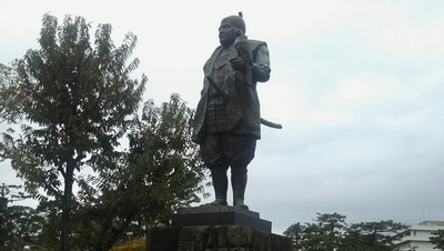 Falconer-Ieyasu-Statue.JPG