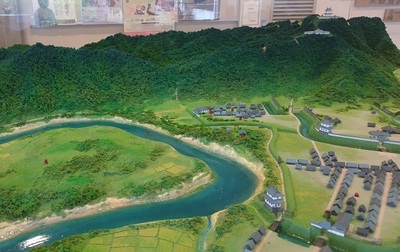 Kururi-castle-Diorama.JPG