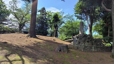 Numata-Castle-Suteguruwa.JPG