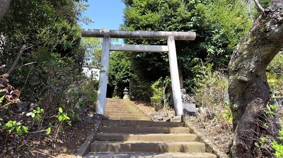 Okubo-Shrine-Gate.JPG