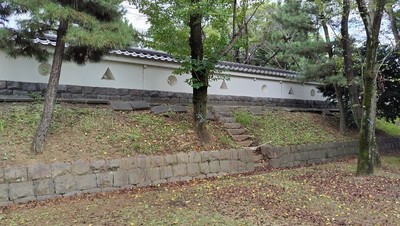 Oshi-Castle-Wall.JPG