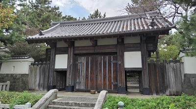 OshiCastle-Main-Gate.JPG