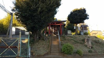 Road-to-Akayama2-shrine.jpg