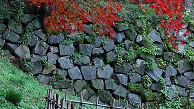 Stone-Wall-Takaokajo.JPG
