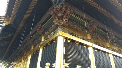 The-shrine-gold-Ueno-Toshogu.JPG