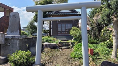 Tokugawaieyasu-Jinchiato-Torii.JPG
