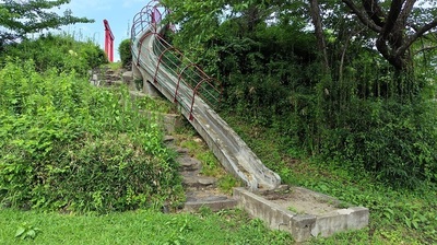 Yonezawa-Castle-Playground-slid.JPG